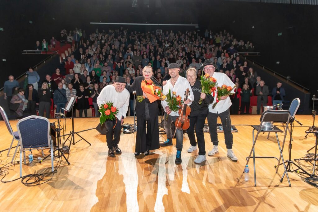 SPLOTY Koncert Inauguracyjny Anna Maria Jopek i Kroke z publicznością